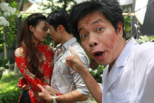 Thái Hòa và Johnny Trí Nguyễn nhí nhố trên phim trường 91