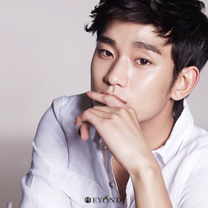 Hình ảnh của nam thần Kim Soo Hyun không thể khiến bất kỳ fan nào phải thất vọng. Nếu bạn muốn cập nhật những điều mới nhất về anh chàng này, hãy truy cập ngay vào ảnh để khám phá.