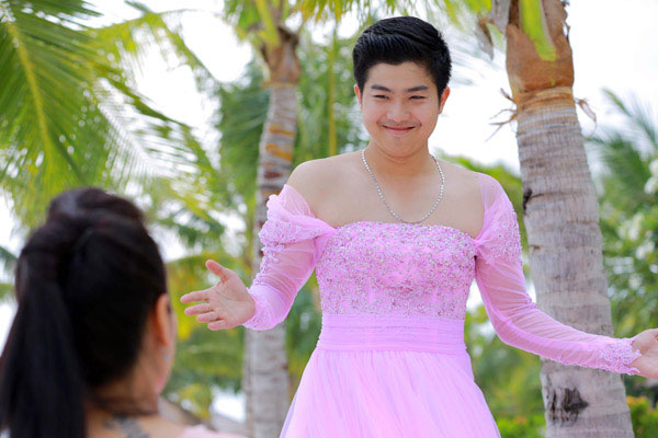 Nhật Kim Anh được ông xã bận váy cưới cầu hôn 2
