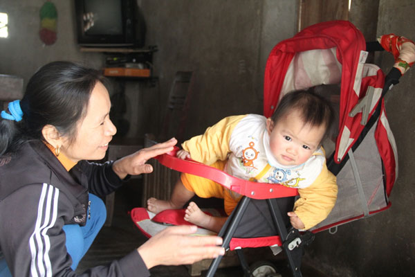 'Vợ chồng hát rong trên sân khấu Sao Mai Điểm hẹn': Gia đình chị Đào chỉ mong Thanh có trách nhiệm với bé Sao Mai 4