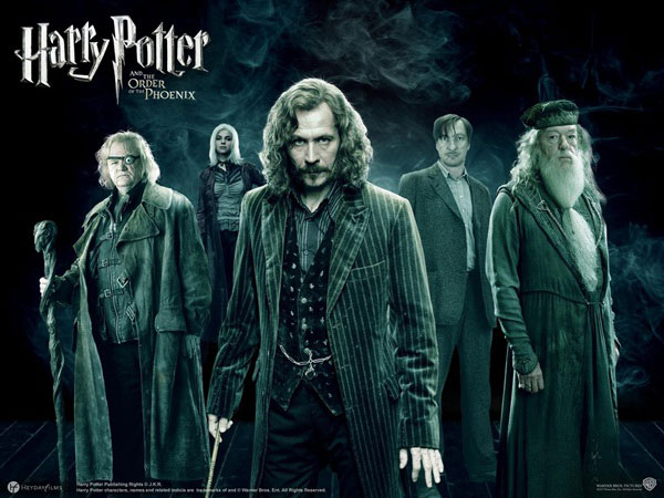 JK Rowling mong muốn Eddie Redmayne nhận vai trong phim Harry Potter thêm 3