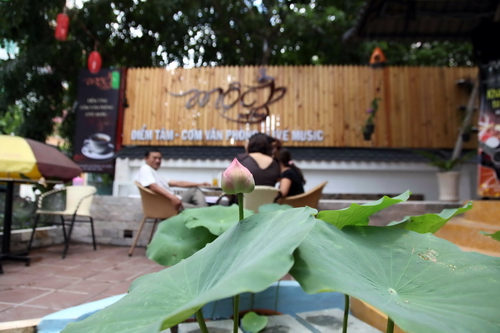 Mộc Café: Nơi thư giãn và hò hẹn giữa phố thị sầm uất 2