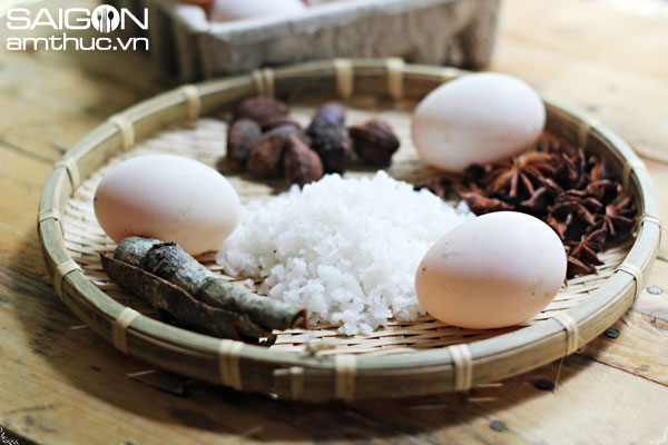 Tự làm trứng muối thật đơn giản! 2