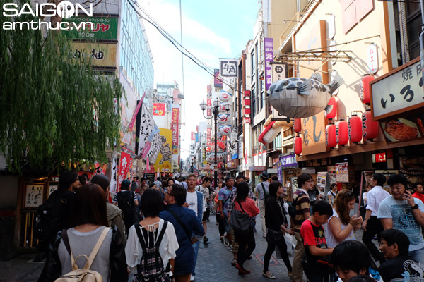 Một lần xếp hàng ăn bánh Takoyaki ở Osaka 8