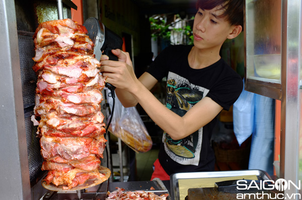 Bánh mì kebab hút khách Sài Gòn 2