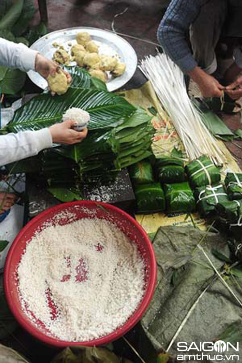 Triết lý âm dương trong chiếc bánh chưng làng Tranh Khúc