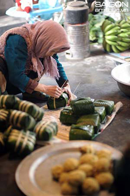 Triết lý âm dương trong chiếc bánh chưng làng Tranh Khúc