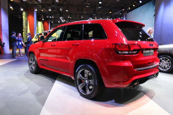 Chi tiết Jeep Grand Cherokee SRT 2023 kèm cặp giá thành 032023