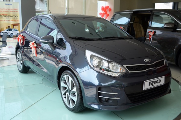 Bán Kia Rio 14AT 2015 Hatchback