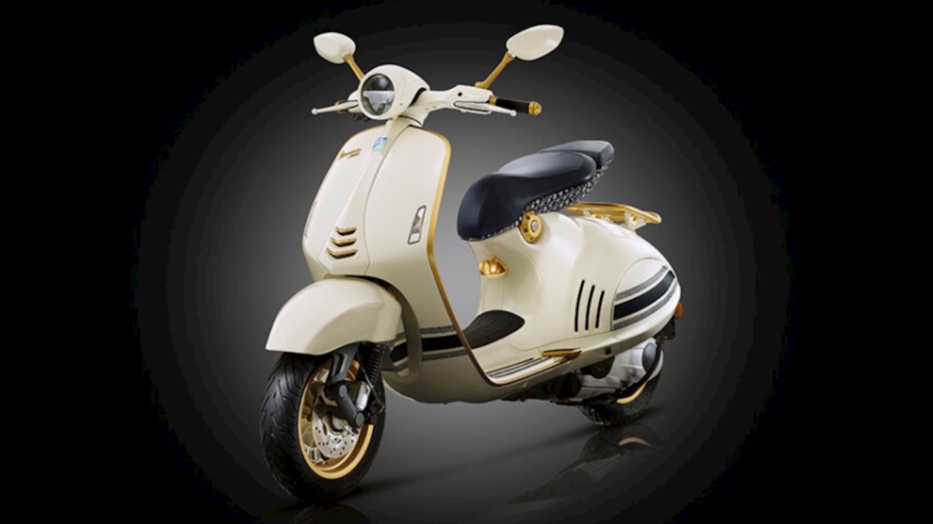 Vespa 946 sắp phát hành giá 10000 USD  Báo Khánh Hòa điện tử