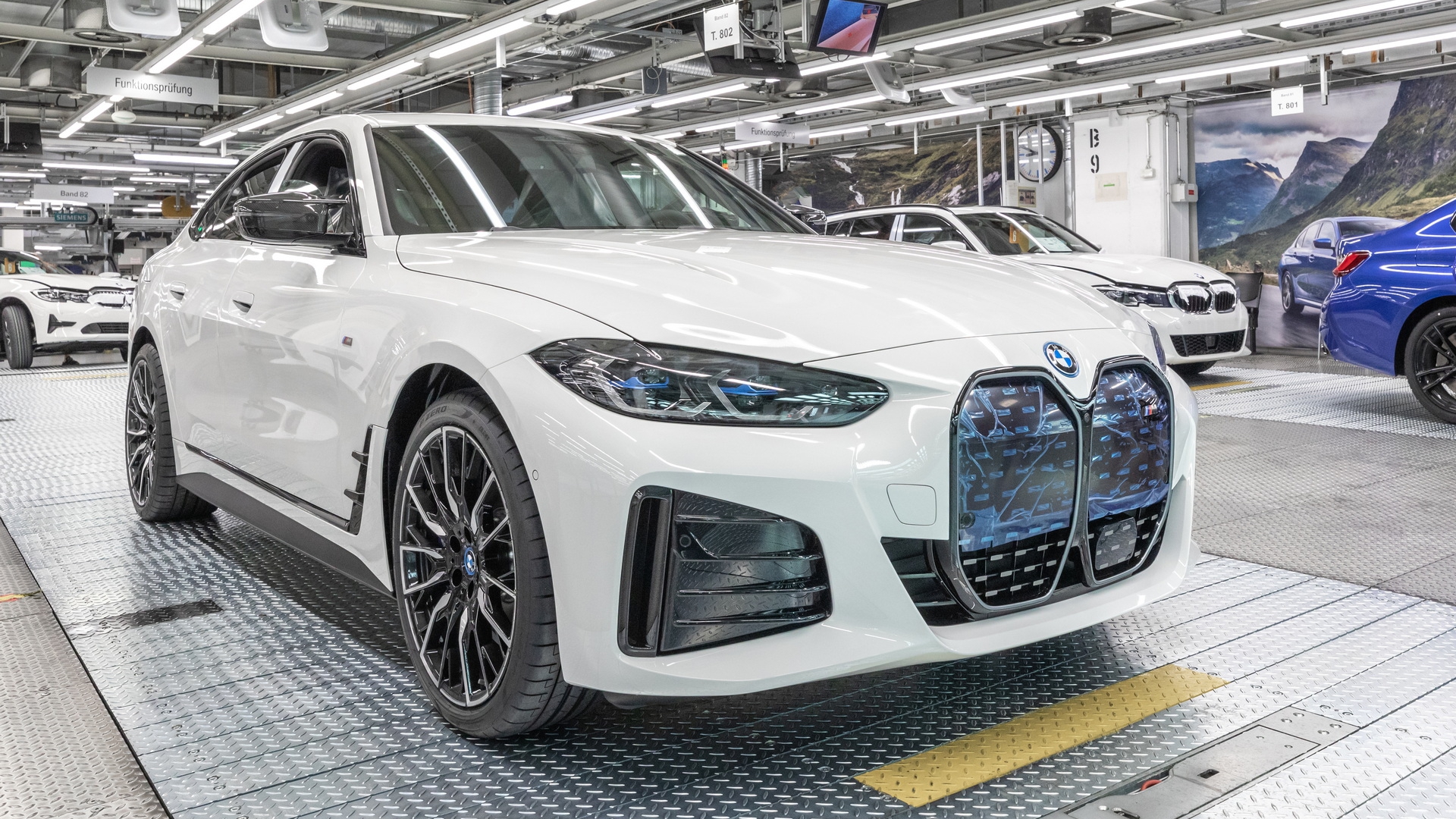 BMW i7  Mẫu xe điện cao cấp ra mắt tại Việt Nam với giá 7199 tỉ đồng