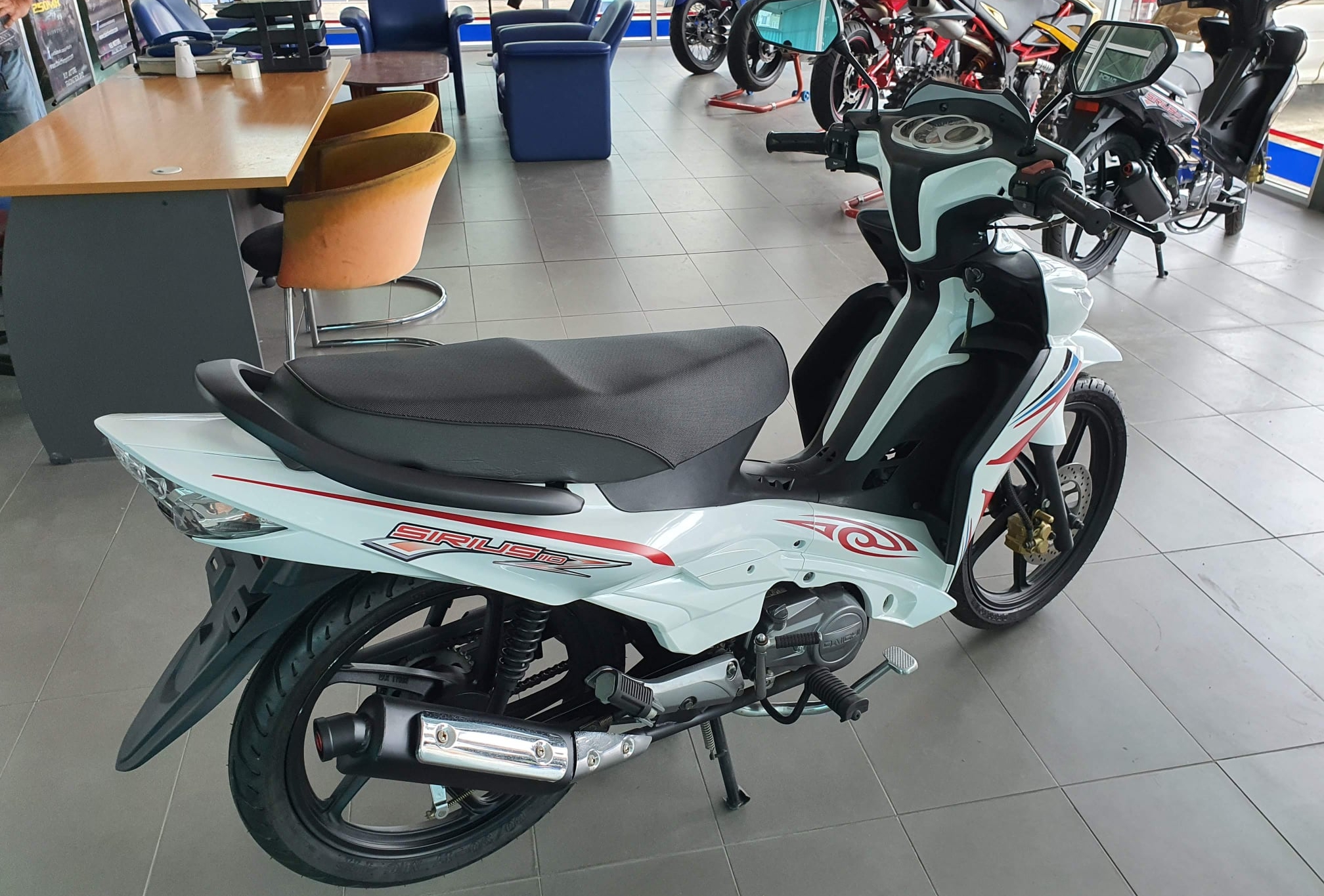Giá xe Yamaha Sirius 2023 bản màu thông số 0523