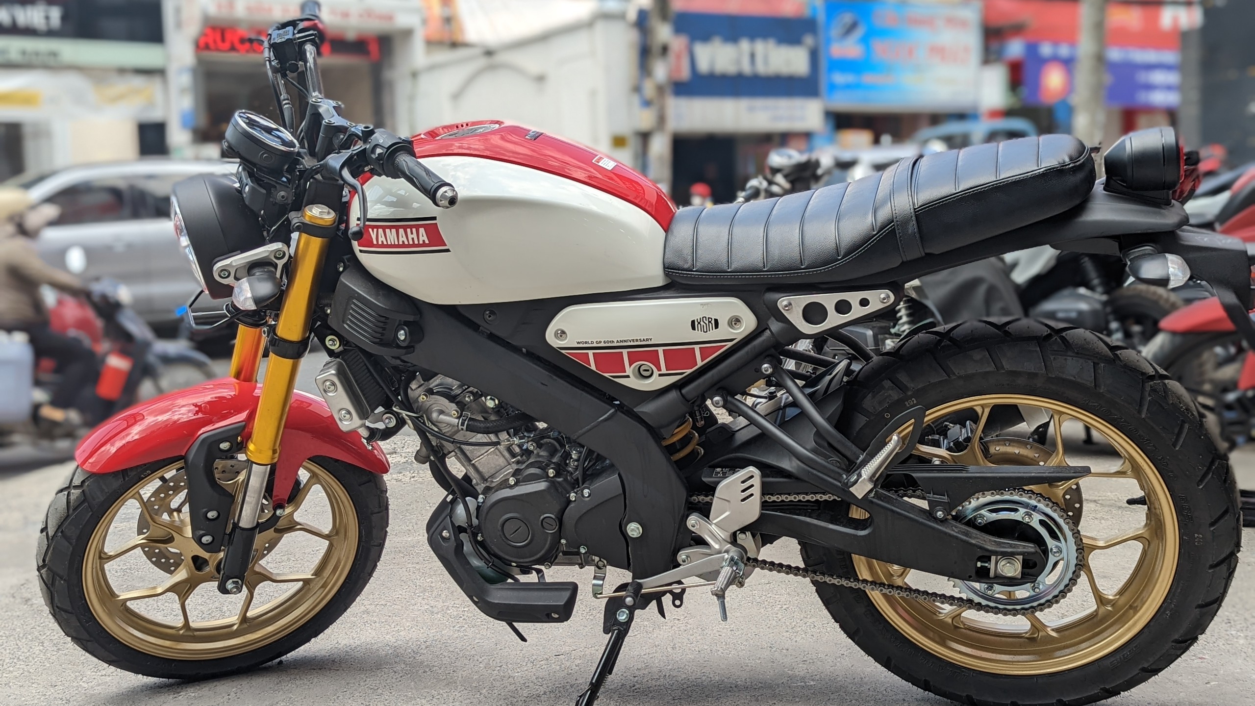 Yamaha XSR 155 2023 bán chính hãng tại Việt Nam đổi tên thành XS155R