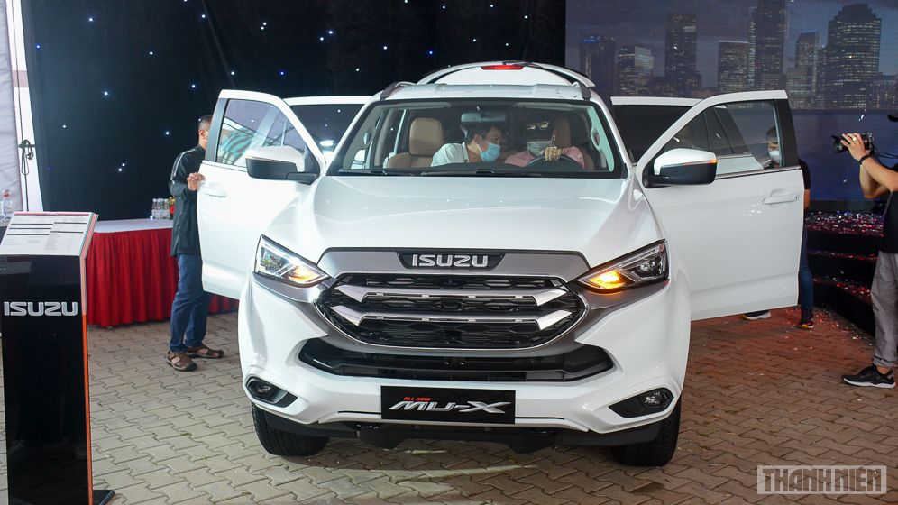 Xe SUV 7 chỗ vừa tham chiến thị trường Việt Nam đã giảm giá để cạnh tranh