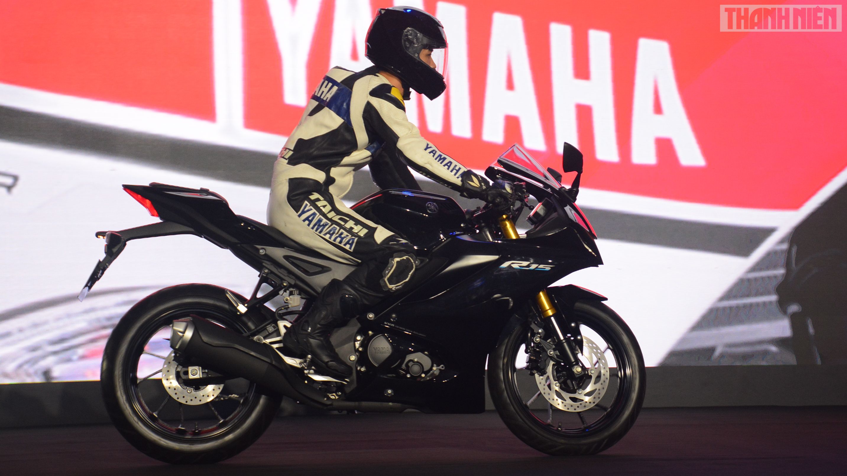 Yamaha R15 MotoGP gây thương nhớ với mức giá 43 triệu đồng