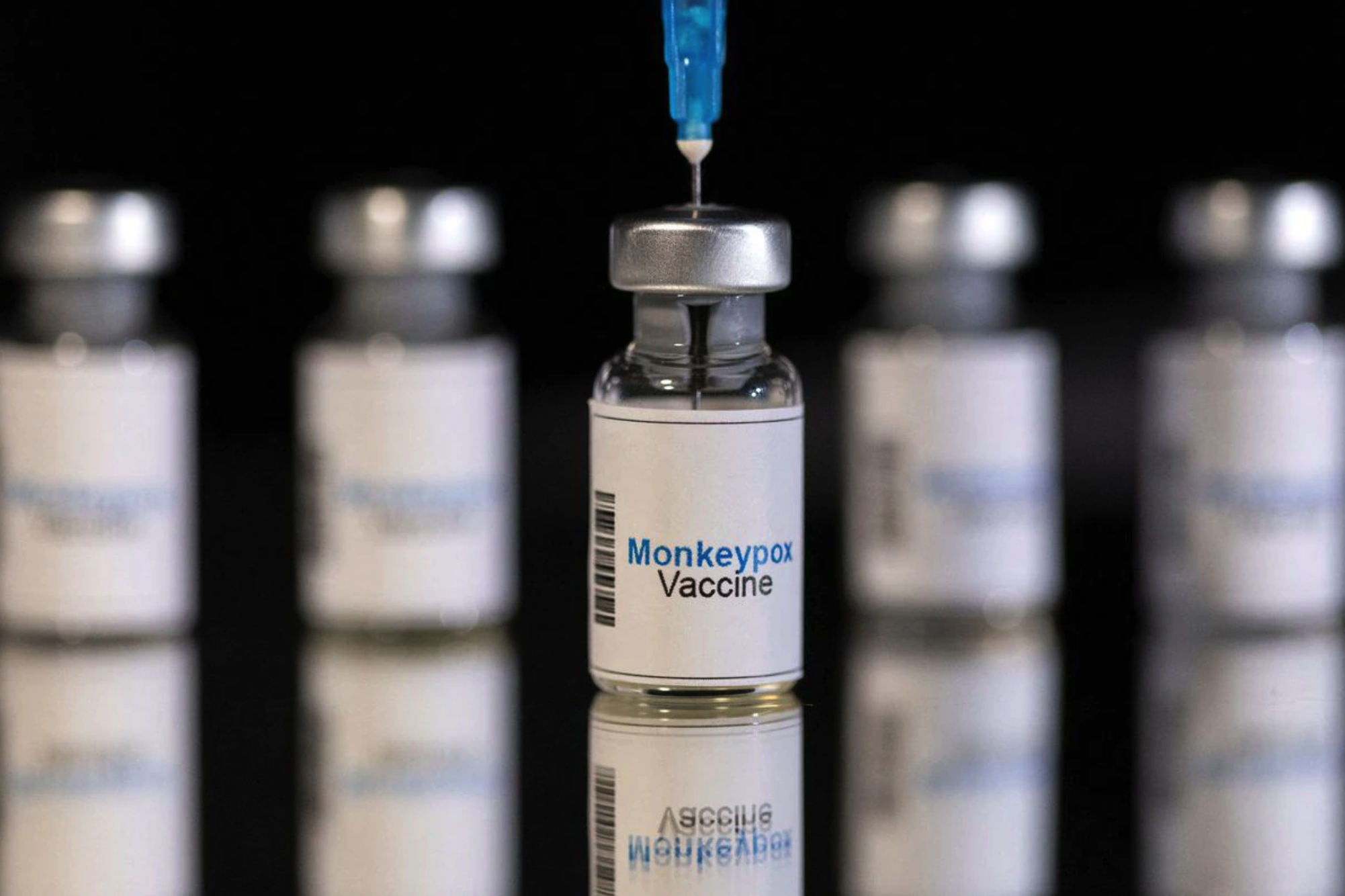 Vắc xin phòng đậu mùa khỉ: Vắc xin phòng đậu mùa khỉ là cách phòng ngừa tối ưu nhất đối với căn bệnh này. Vậy vắc xin này hoạt động như thế nào? Hãy xem hình ảnh liên quan để tìm hiểu ngay!