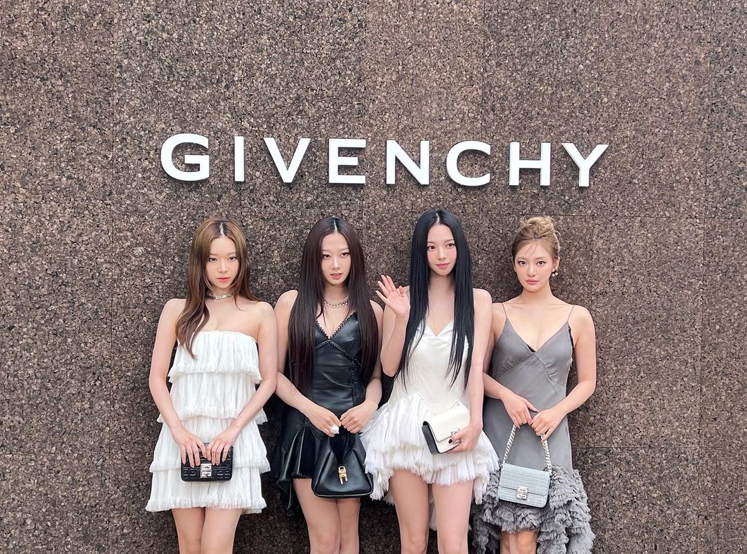 Aespa có mặt tại show diễn của Givenchy: trang phục thiếu điểm nhấn vì quá  an toàn