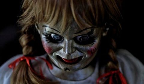 Cảm giác sợ hãi khi đối diện với Annabelle là mong muốn của đông đảo khán giả trên thế giới. Hãy thử sức với bộ phim này và cảm nhận sự ám ảnh của một trong những búp bê ma quái đáng sợ nhất thế giới.