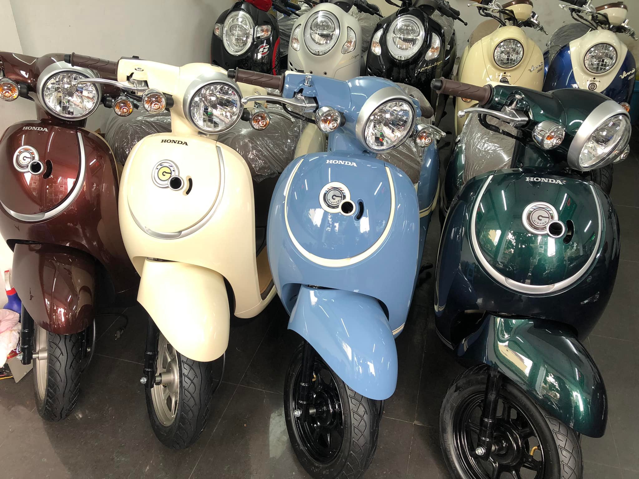 Xe tay ga 50cc Luxury màu cam  TAYA MOTOR