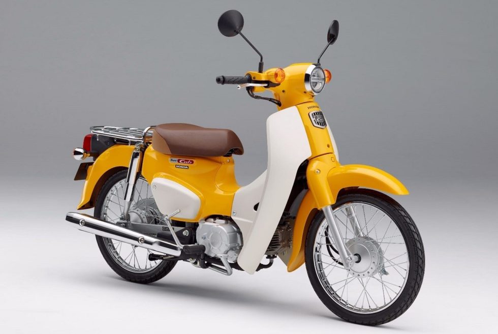 Honda Super Cub 110 2022 lấp lửng cổ điển và hiện đại