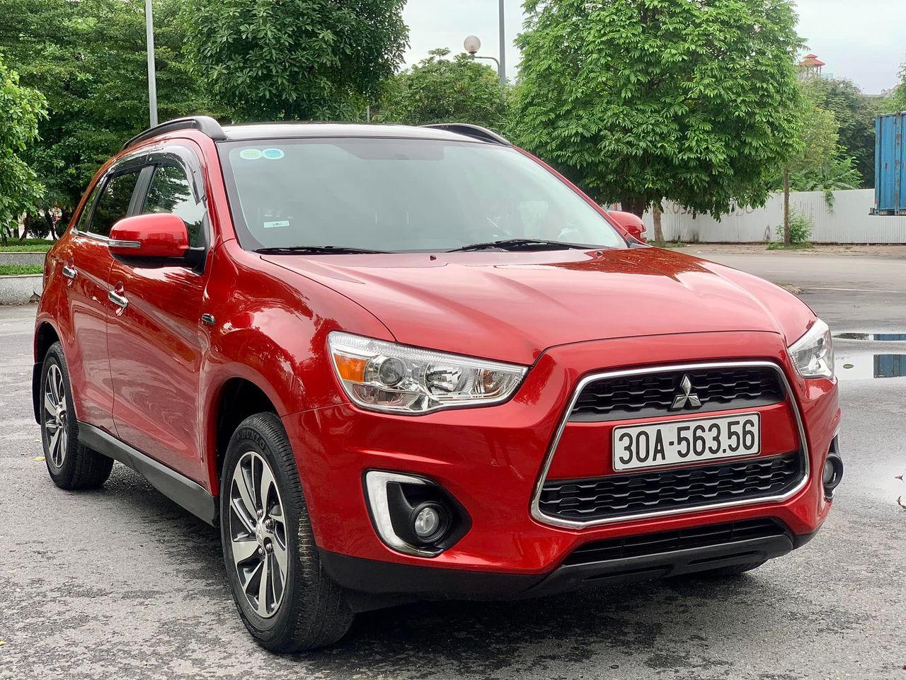 Mitsubishi Outlander Sport có giá từ 870 triệu đồng tại Việt Nam