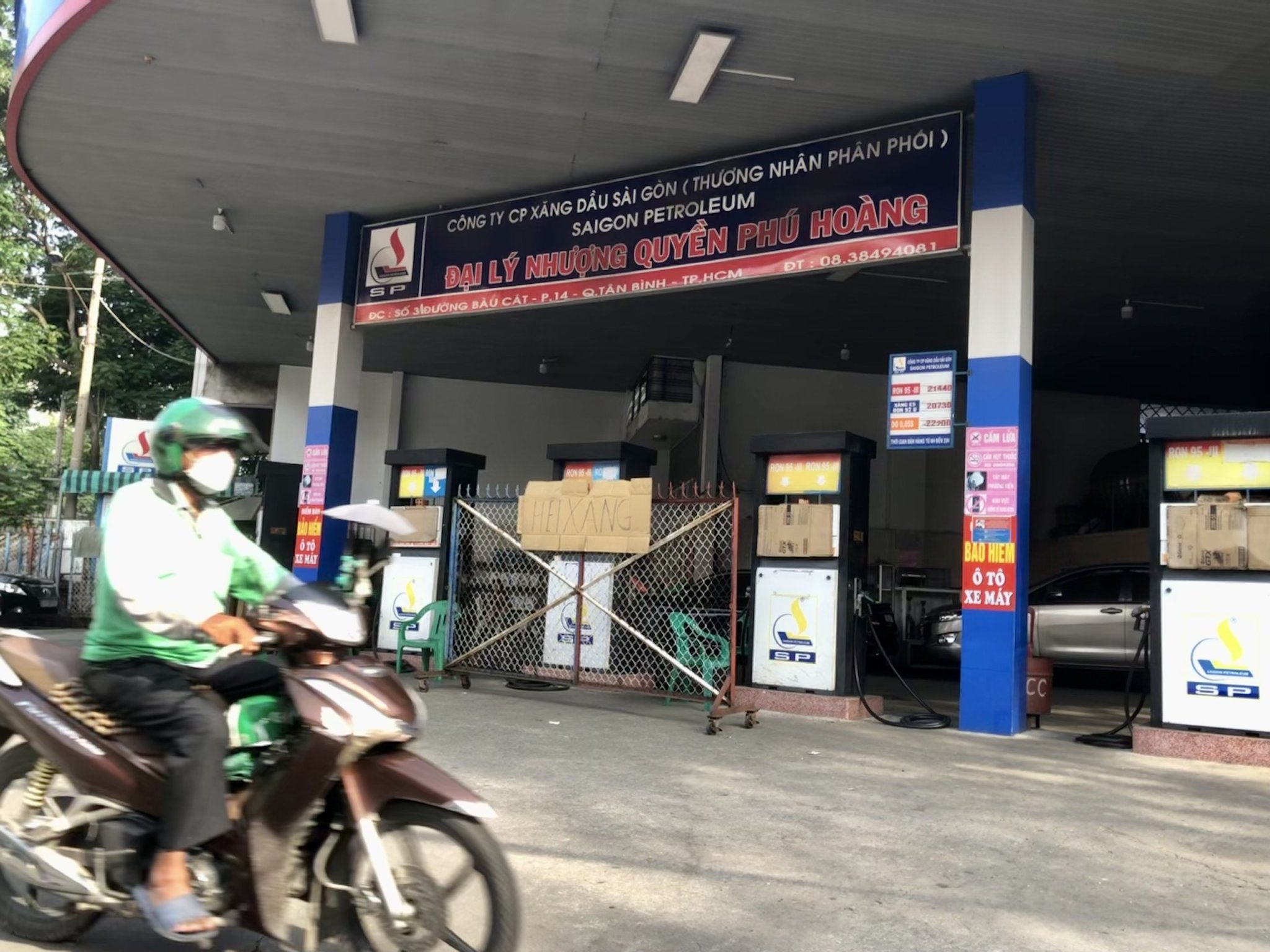Đóng cửa không lý do 01 cây xăng dầu tại Đà Nẵng bị lập biên bản
