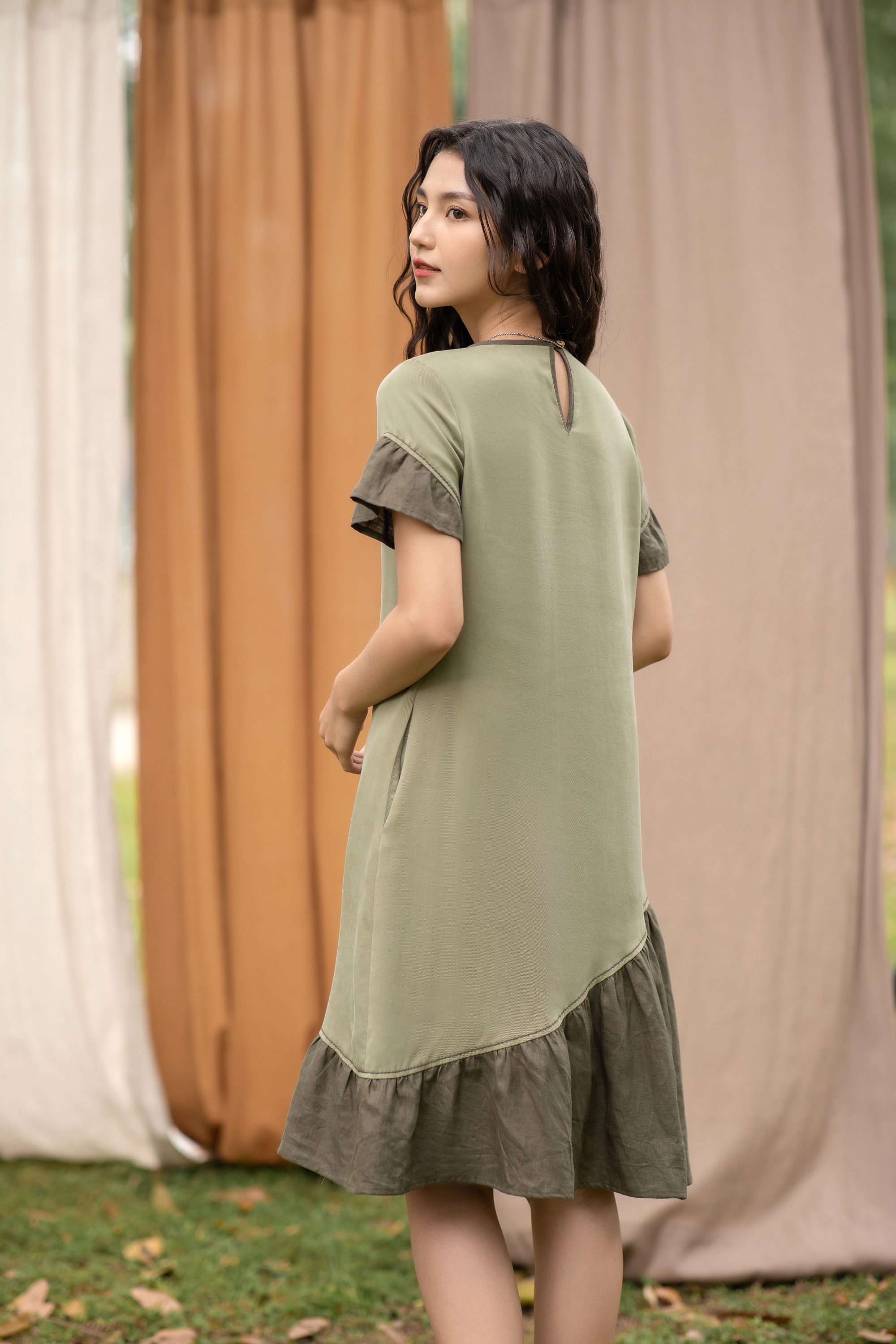 V153- ❌SHUI HẾT Ạ❌ Chân váy Nhật linen màu kem nhà Gu. Váy basic, dáng A,  nhẹ nhàng. chất vải 55%Linen + 45%Rayon... | Instagram