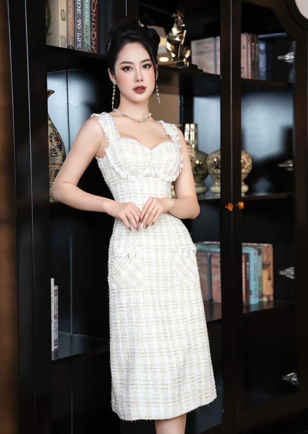Chọn váy đẹp xuống phố sắm Tết - Báo Quảng Ninh điện tử