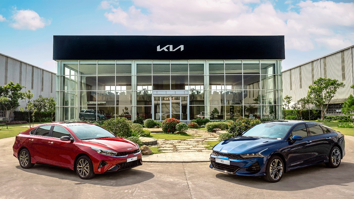 Những chiếc sedan Kia K3 K5 tuyệt đẹp đang đợi bạn khám phá ở đây. Hãy xem hình ảnh chúng tôi sẽ cho bạn thấy những đường nét tinh tế, vẻ ngoài sang trọng và tính năng đầy đủ của các mẫu xe này.