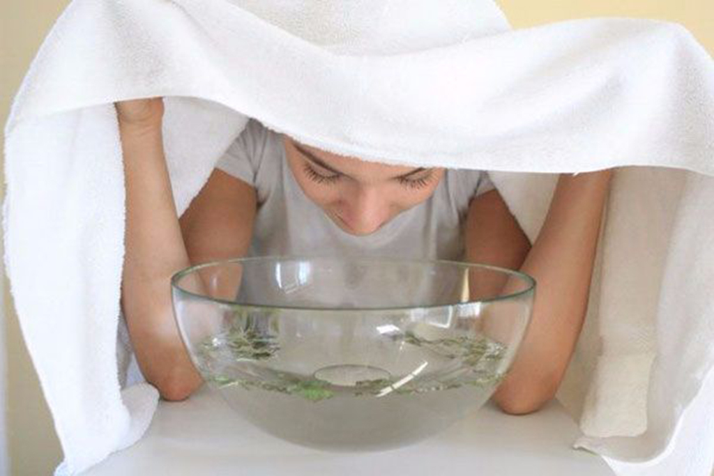 Xông hơi mặt giãn nở lỗ chân lông, thư giãn giải tỏa căng thẳng
