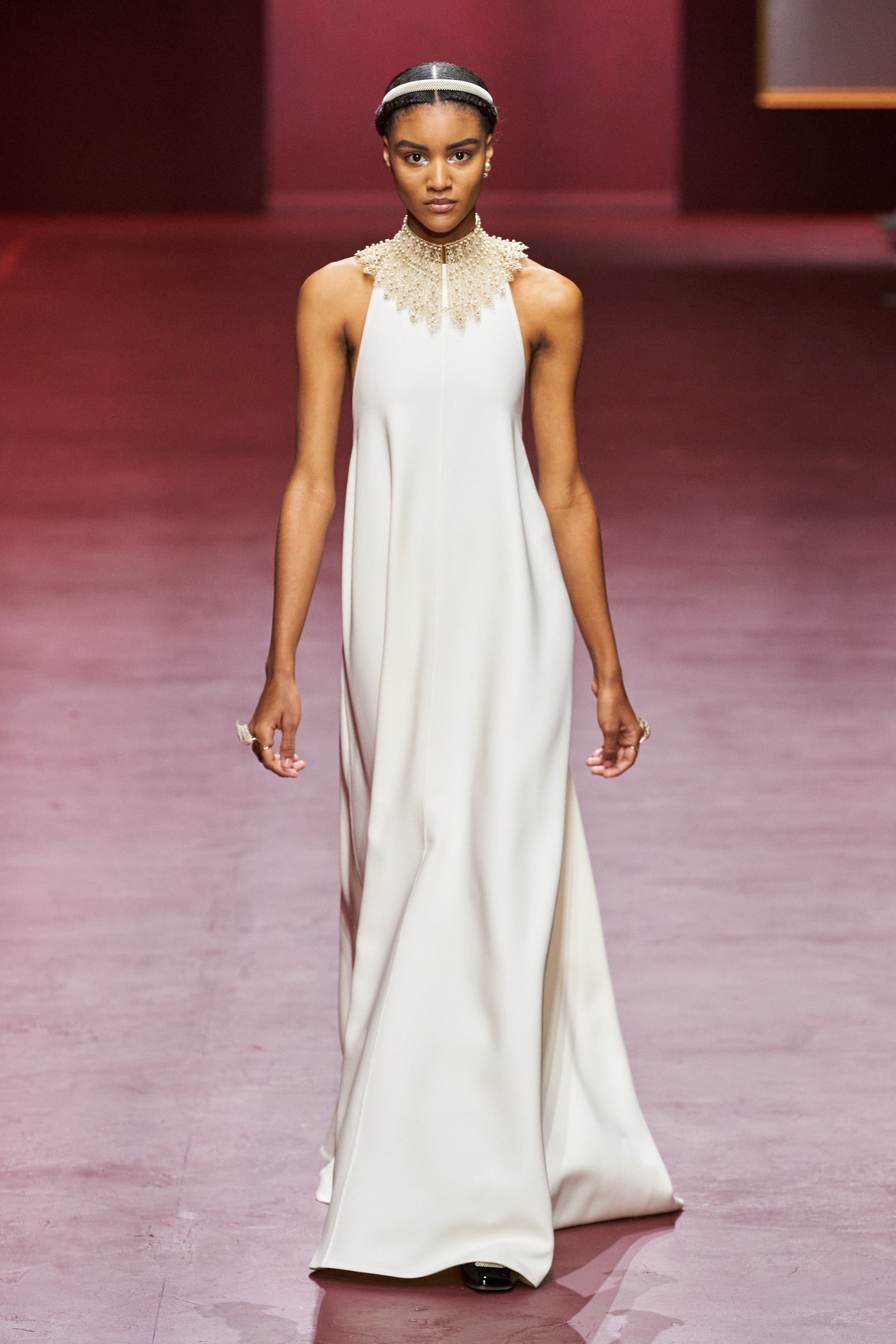 Váy - Đầm lanh: Cách chọn và những mẫu đẹp từ Cardina
