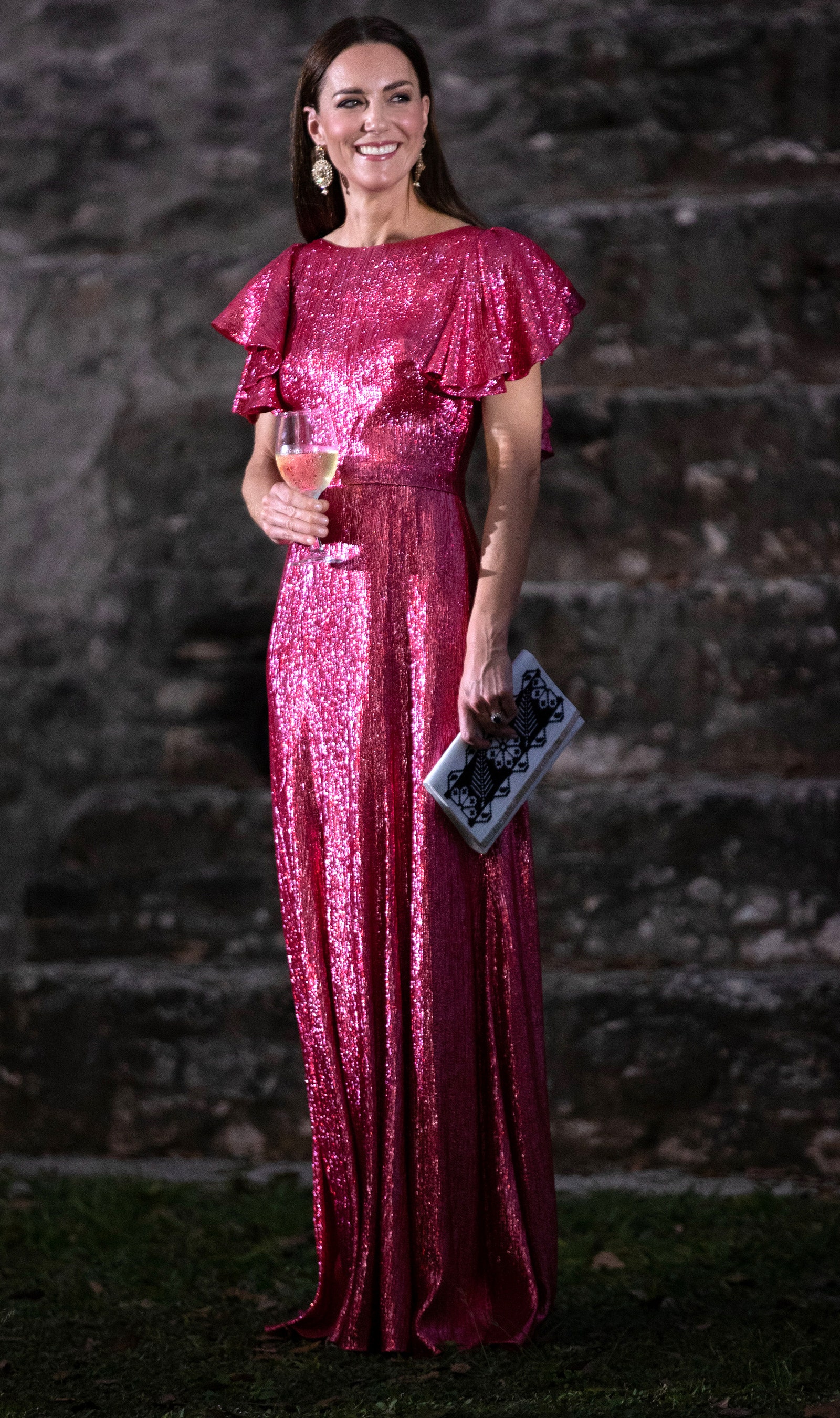8 lần diện đẹp chuẩn “biên tập viên thời trang” của công nương Kate  Middleton | ELLE
