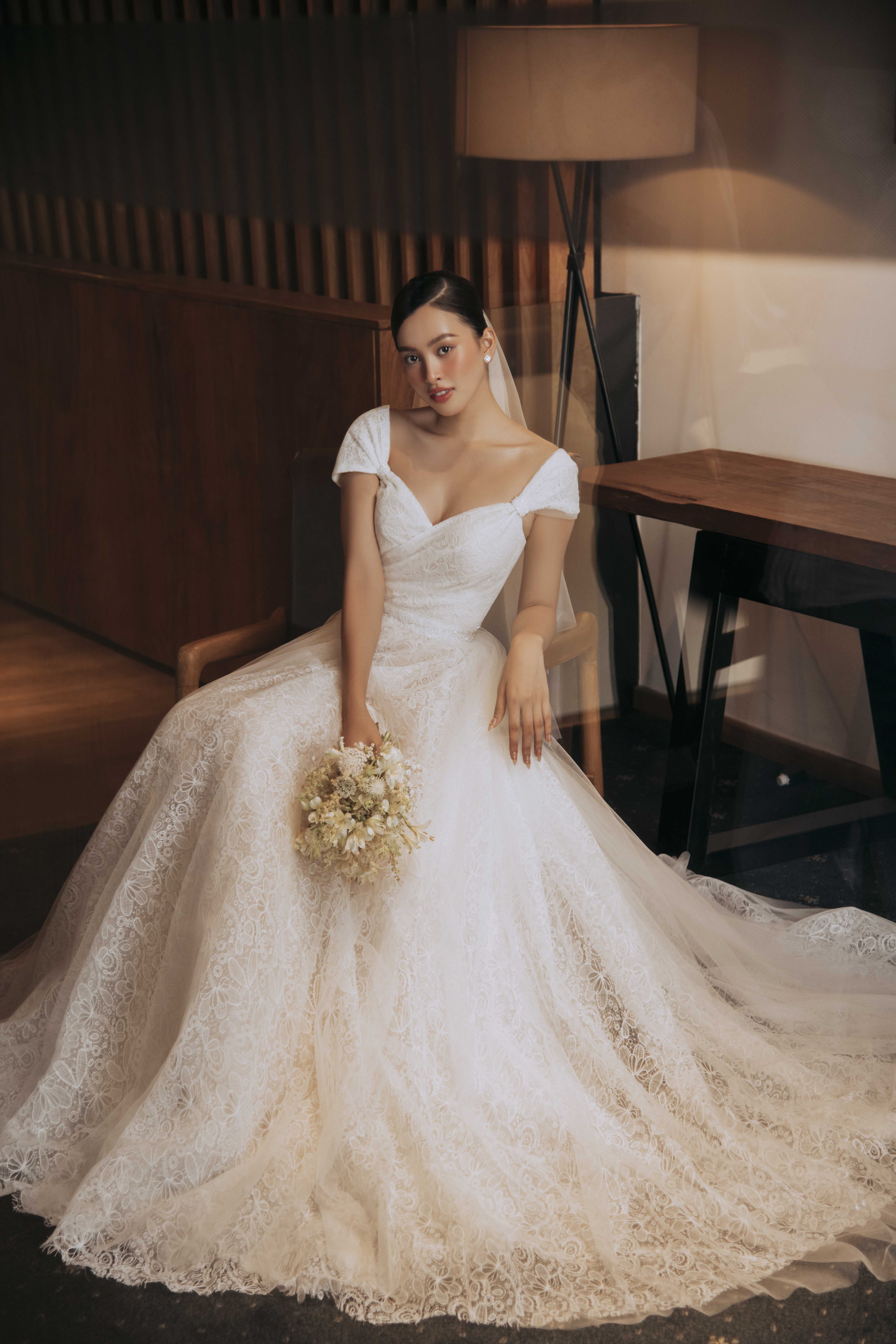 May's Bridal gây ấn tượng với BST váy cưới tại True Love | Wyndham Legend  Halong