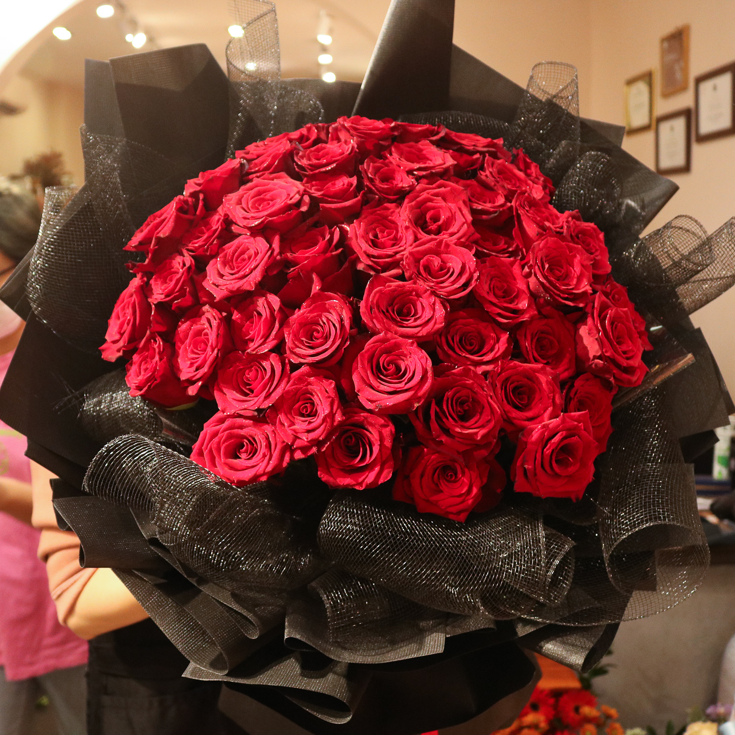 Womens Day  Hãy dành bó hoa đẹp nhất cho người bạn yêu thương