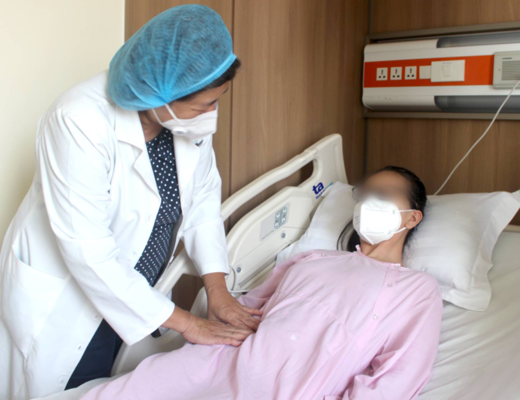 Trẻ gái dậy thì nhưng chậm kinh, hay đau bụng, coi chừng \'dị tật ...