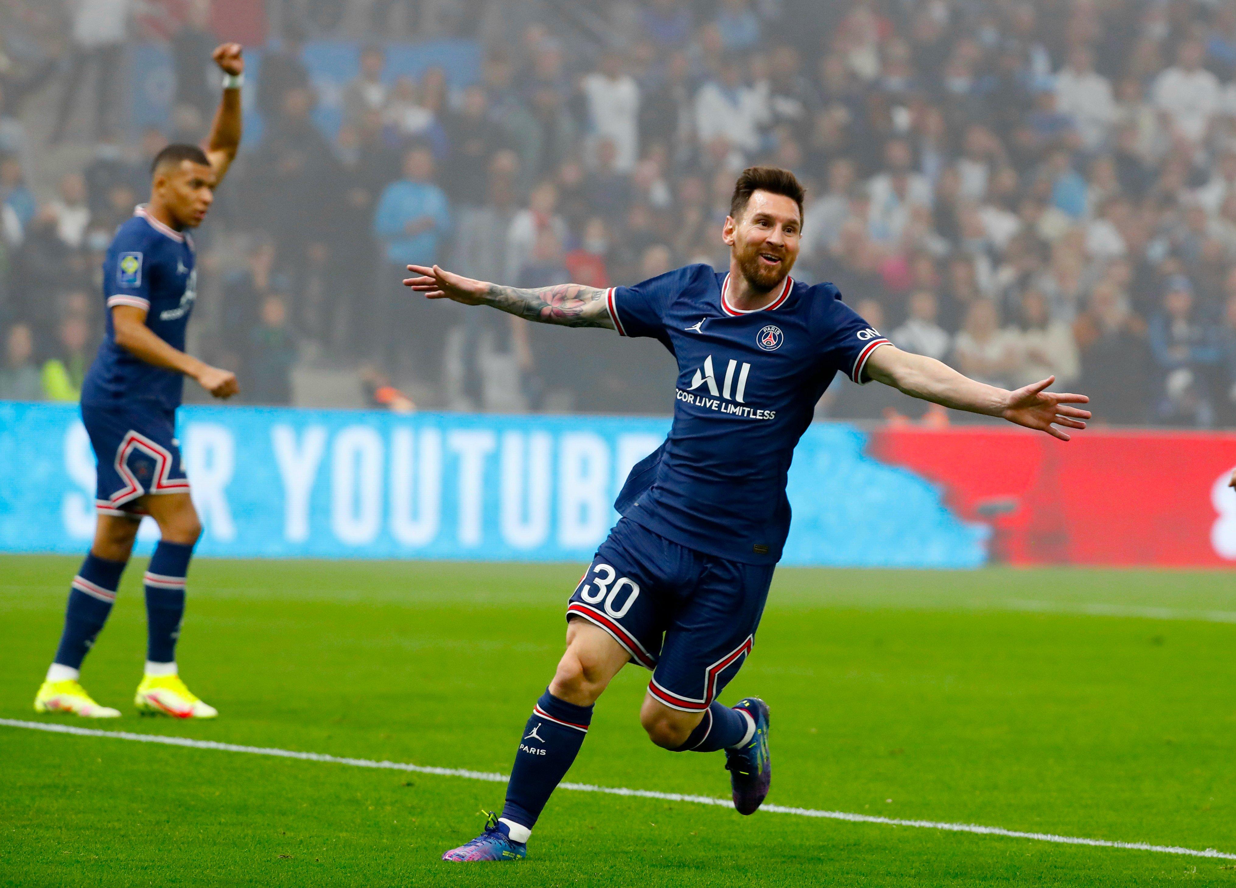 Hãy chiêm ngưỡng vẻ đẹp của những bức ảnh Messi khiến người hâm mộ PSG mê mẩn. Cùng nhìn ngắm các khoảnh khắc đặc biệt của siêu sao bên đồng đội mới.