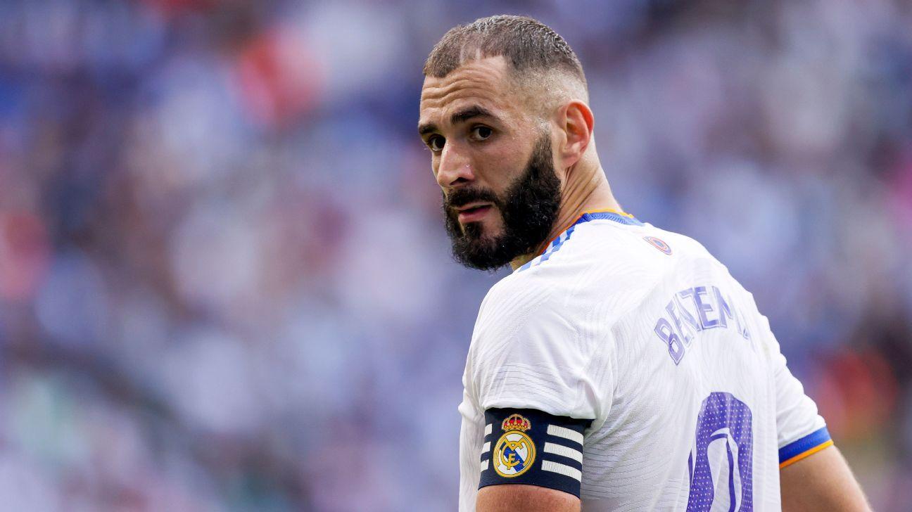 Karim Benzema nhận tin sốc ngay trước lễ trao Quả bóng vàng