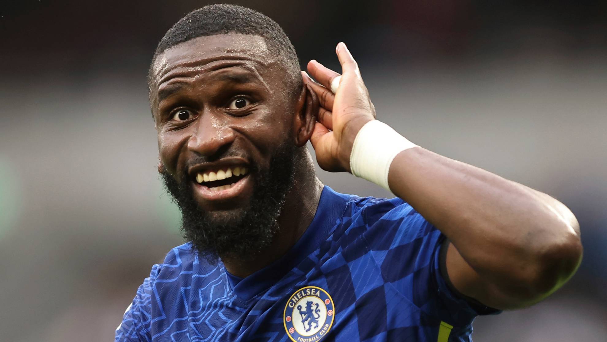 Antonio Rudiger ra giá khủng để ở lại Chelsea