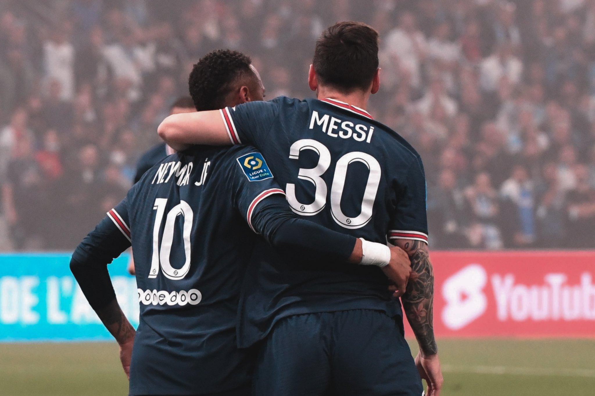 Mối quan hệ giữa Neymar và Messi đã trở thành một trong những câu chuyện đáng chú ý nhất trong giới bóng đá. Tải ngay ảnh về mối quan hệ này để hiểu rõ hơn về sự gắn kết và tình bạn đằng sau sân cỏ của hai ngôi sao này.