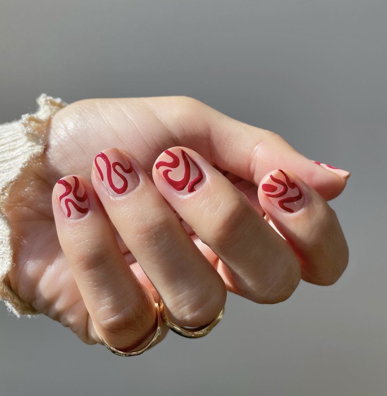 Tuyển chọn 50+ Mẫu nail Ombre đỏ đen cho vẻ đẹp đầy thu hút