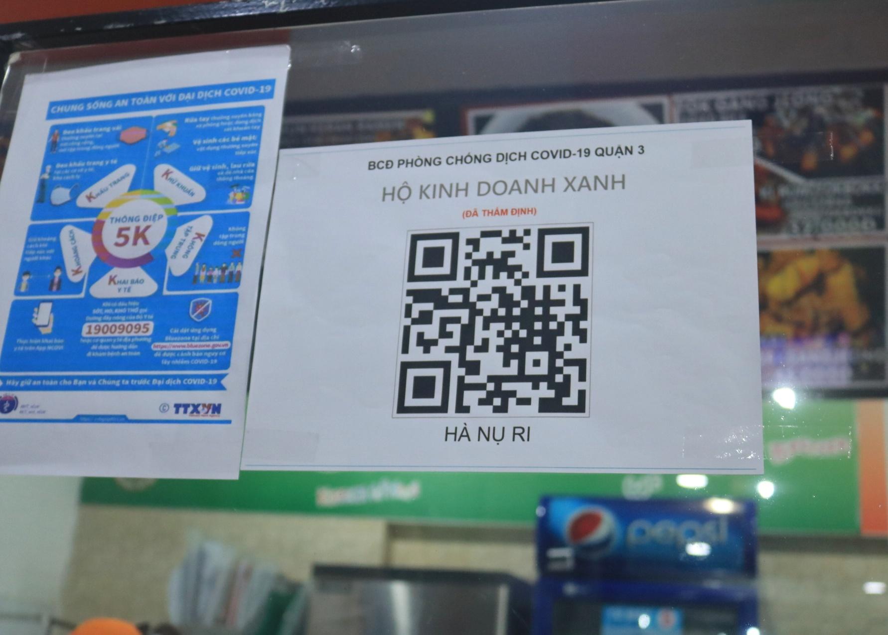 TP.HCM cho hàng quán bán tại chỗ từ ngày 28.10: Sốt ruột vì chưa có mã QR