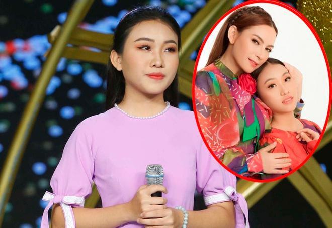Con gái nuôi lên tiếng khi bị nói đăng ảnh Phi Nhung để đánh bóng tên tuổi