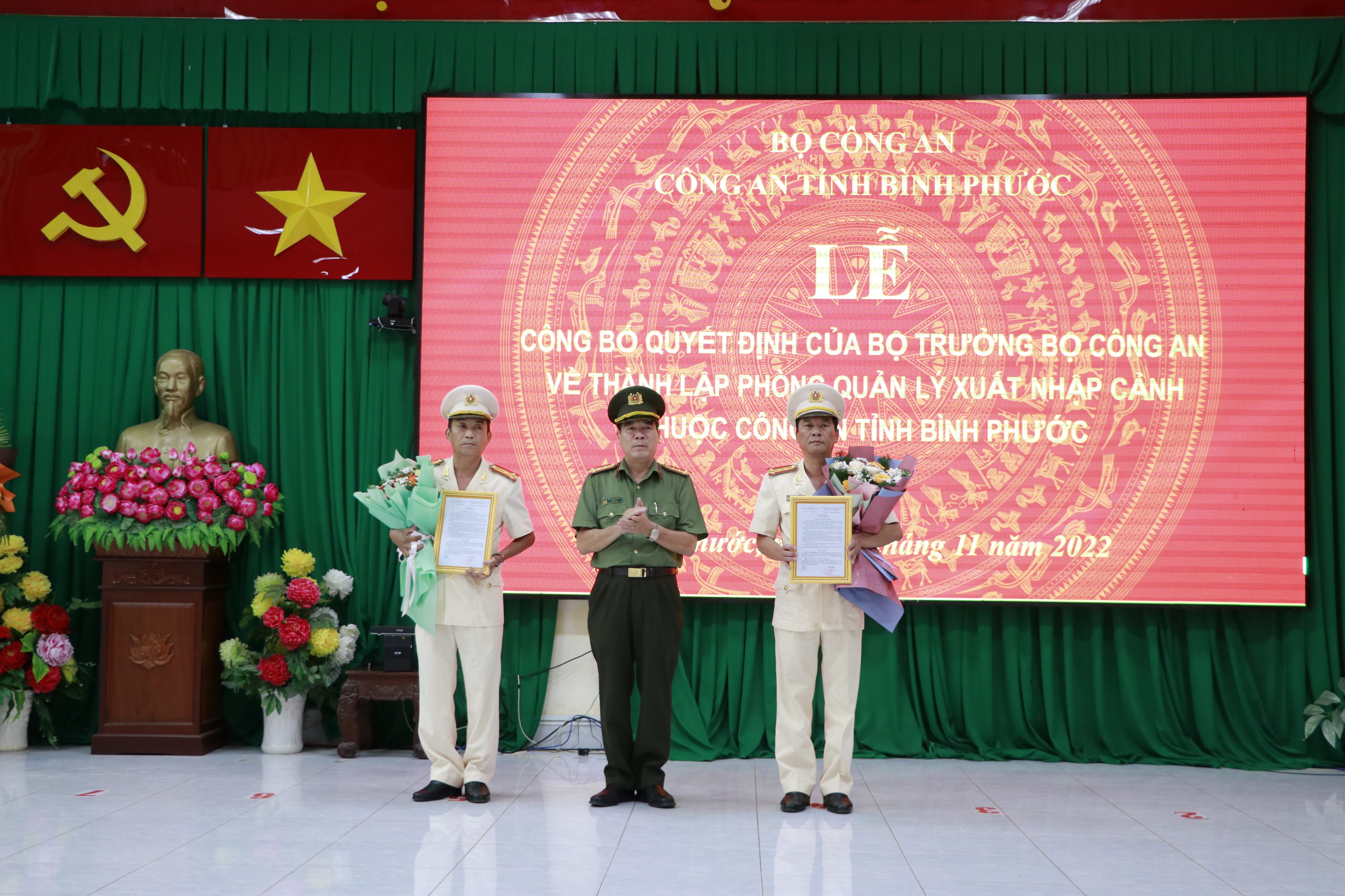 Công an tỉnh Bình Phước thành lập Phòng Quản lý xuất nhập cảnh