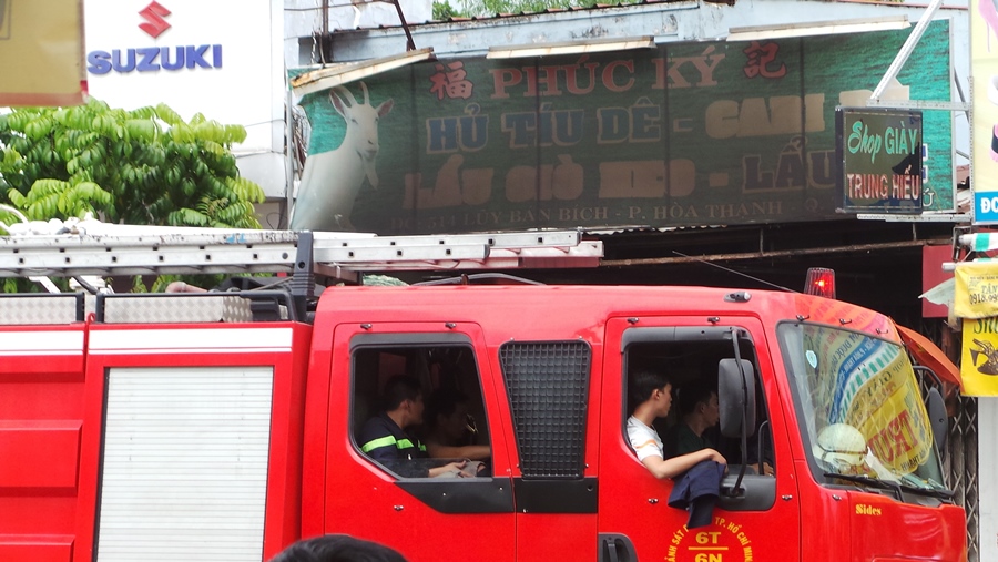 Hiện trường vụ nổ khí gas sáng 18.10 - Ảnh:Hoài Nhơn