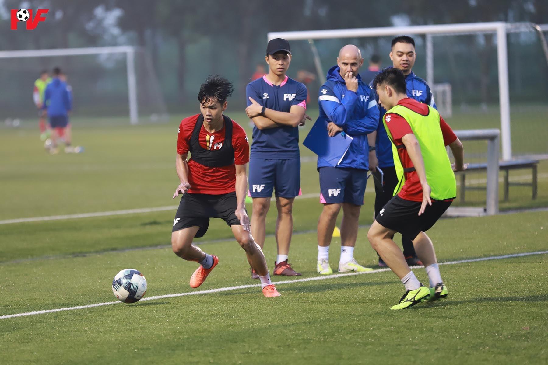Cú hích chuyên sâu của PVF