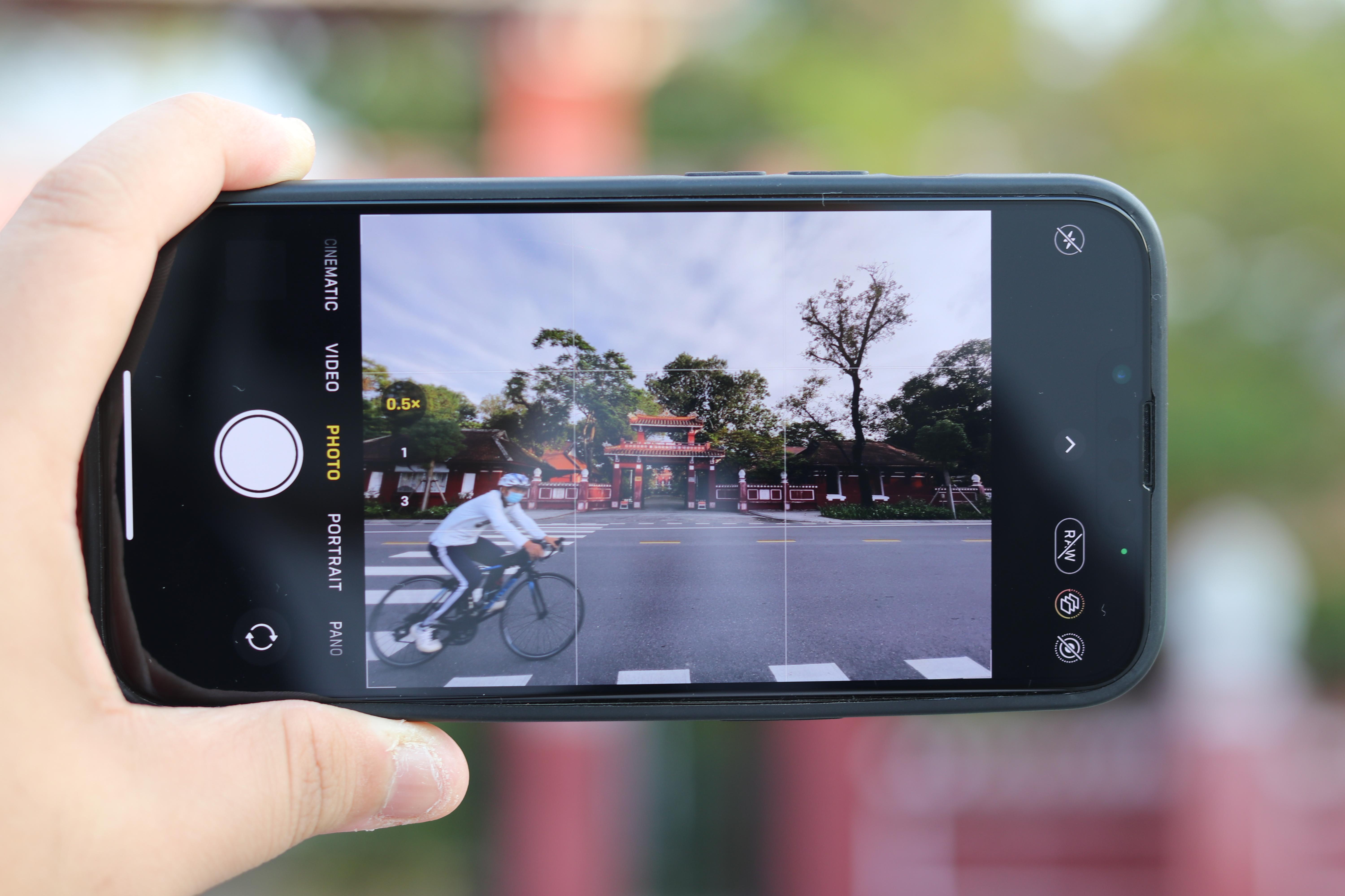 Tips chụp chụp ảnh iphone 13 với nhiều chế độ chụp thú vị