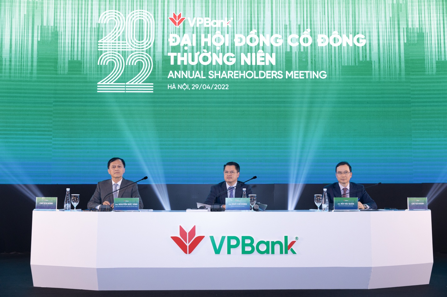VPBank tái định vị thương hiệu tuyên bố sứ mệnh mới vì một Việt Nam thịnh  vượng  Nhịp sống kinh tế Việt Nam  Thế giới