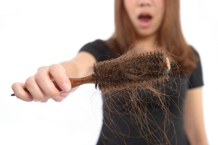 7 nguyên nhân gây rụng tóc thường gặp và cách khắc phục