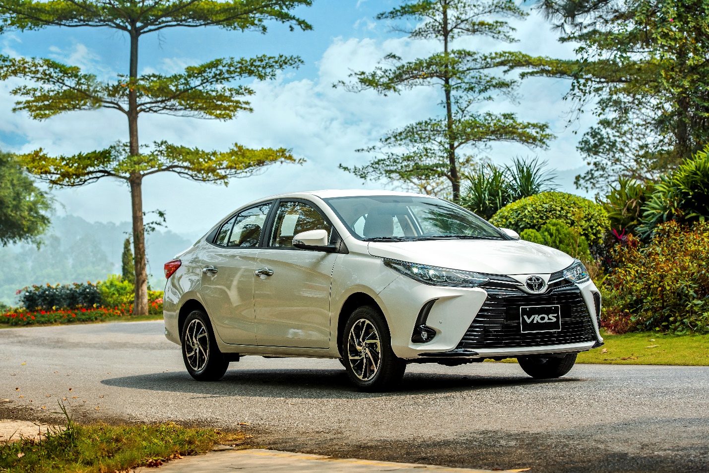 Toyota Sure Bình Dương  Đại lý xe Toyota đã qua sử dụng bán xe Toyota cũ  giá rẻ tại Bình Dương