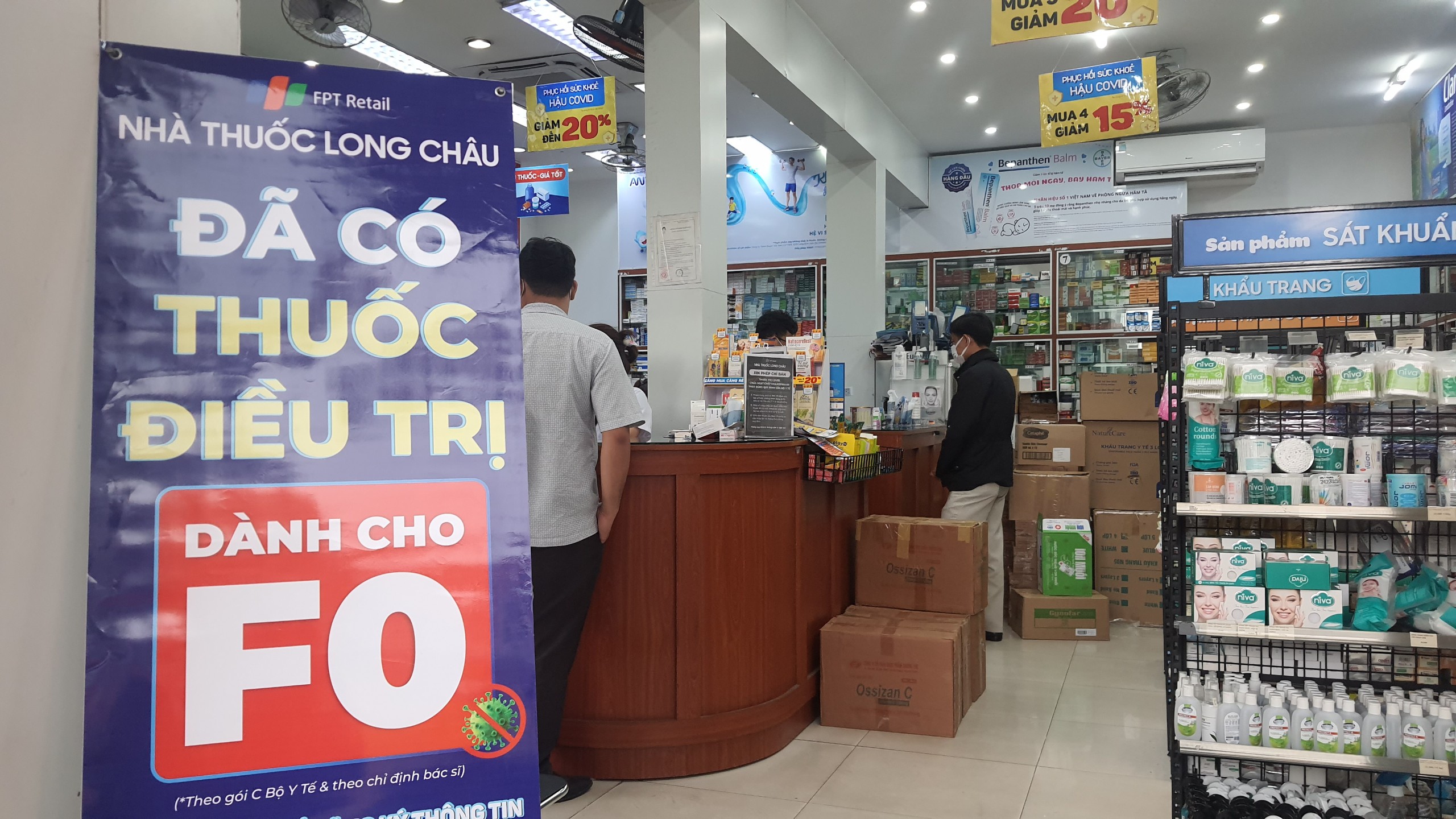 TP.HCM: Có dễ mua được thuốc Molnupiravir điều trị Covid-19 made in Việt Nam ?